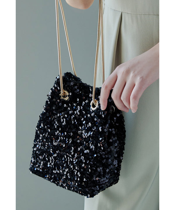 {"color":"\u30d6\u30e9\u30c3\u30af\u00d7\u30b4\u30fc\u30eb\u30c9","info":""}