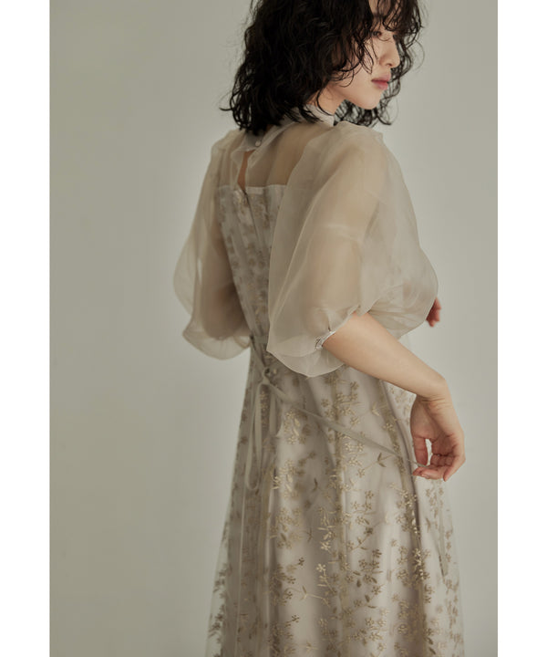 {"color":"\u30d9\u30fc\u30b8\u30e5","info":"model\uff1aH166cm size\uff1aM"}