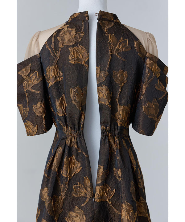 {"color":"","info":""}