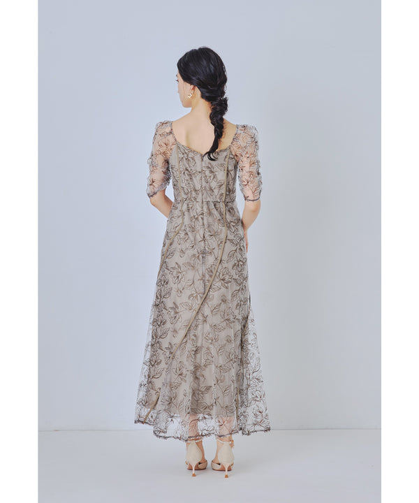 {"color":"\u30d6\u30e9\u30a6\u30f3","info":"model\uff1aH165cm size\uff1aM"}