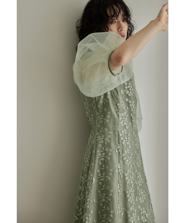 {"color":"\u30b0\u30ea\u30fc\u30f3","info":"model\uff1aH166cm size\uff1aM"}