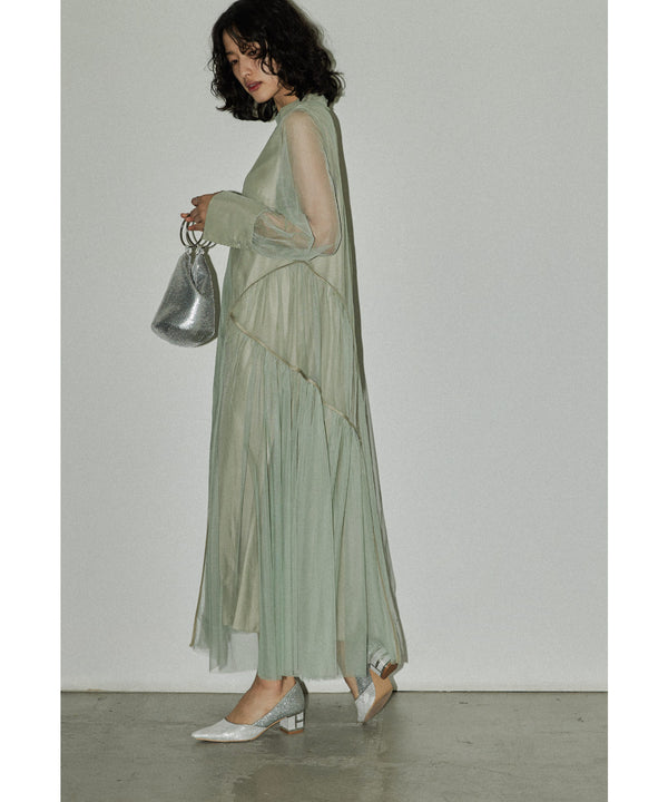 {"color":"\u30b0\u30ea\u30fc\u30f3","info":"model\uff1aH166cm size\uff1aM"}