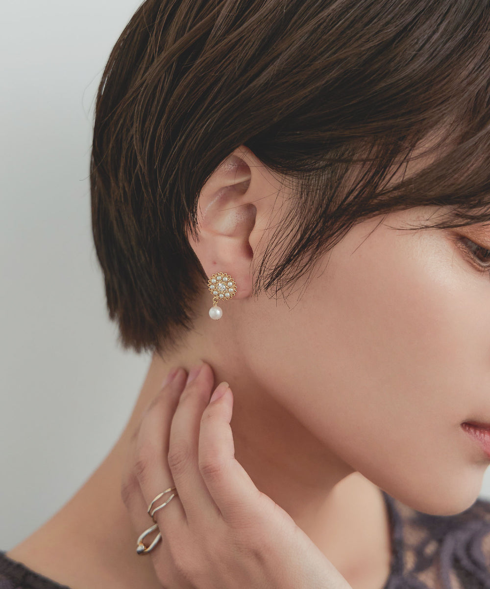 【日本入手困難】l and Plexiglas earrings イヤリング Wing bijou earring 【Delivery in April 2023】 – tanakadaisuke