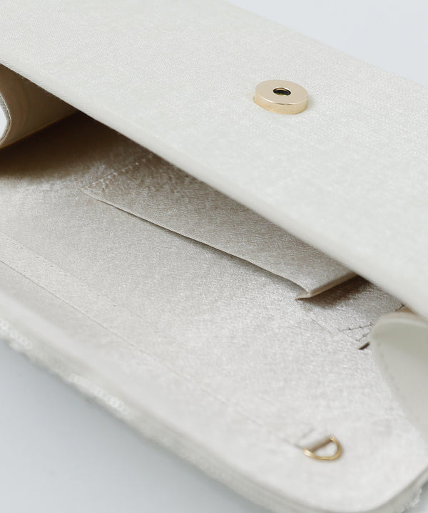 niana 幾何学風ビジュークラッチバッグ