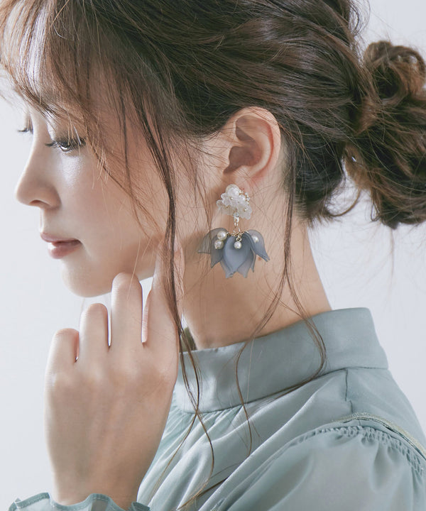 niana ペタルピアス ダスティブルー