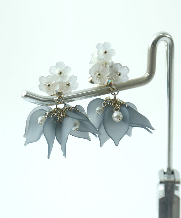 niana ペタルイヤリング ダスティブルー