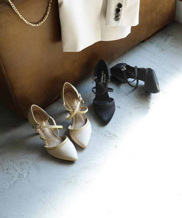 niana シャイニー異素材使いクロスストラップパンプス