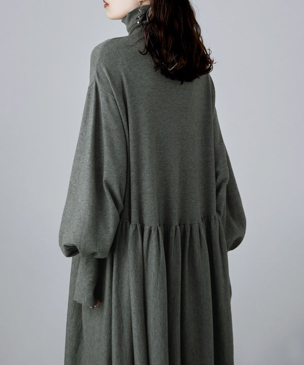 {"color":"\u30b0\u30ec\u30fc","info":"model\uff1aH170cm size\uff1aM"}