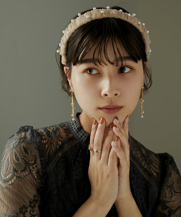 niana ラメチュールパールカチューシャ ベージュ