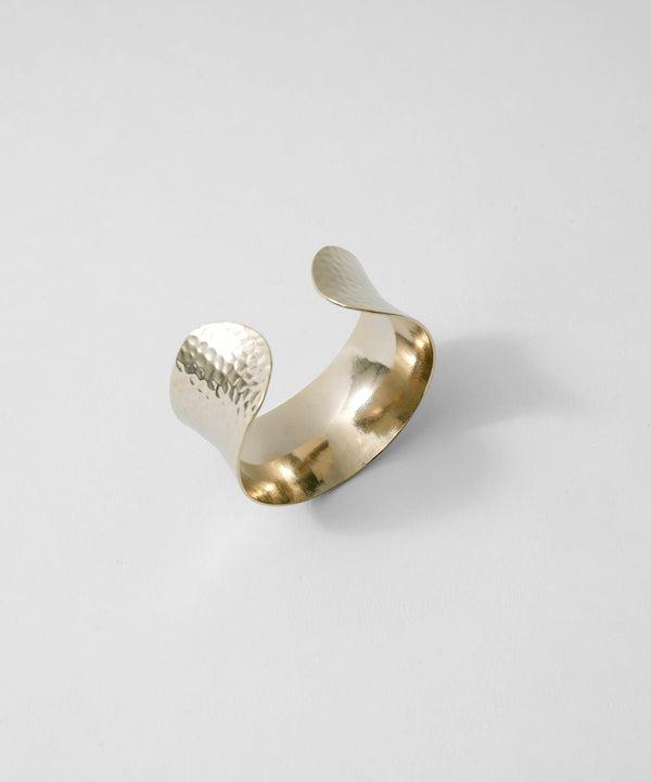 niana マットメタルワイドバングル ゴールド