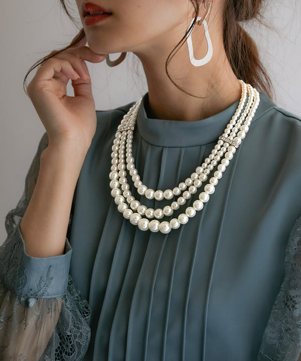 {"color":"\u30b7\u30eb\u30d0\u30fc","info":"model\uff1aH161cm size\uff1aF"}