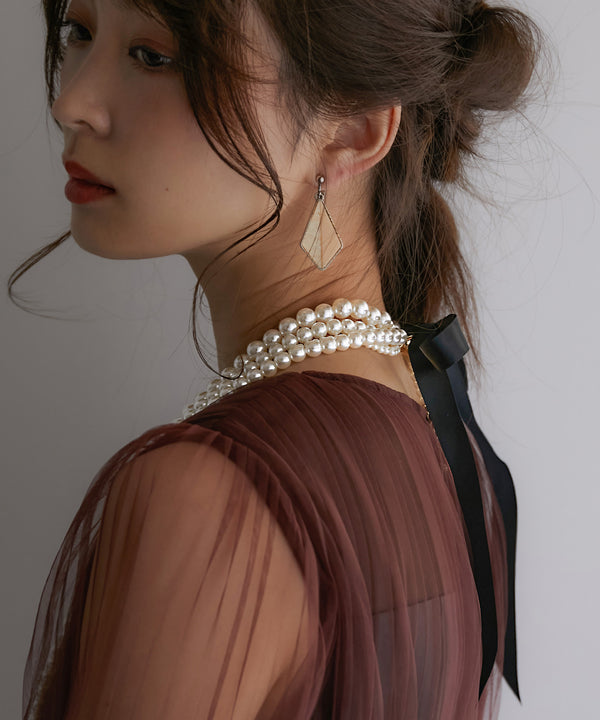 {"color":"\u30d6\u30e9\u30c3\u30af","info":""}