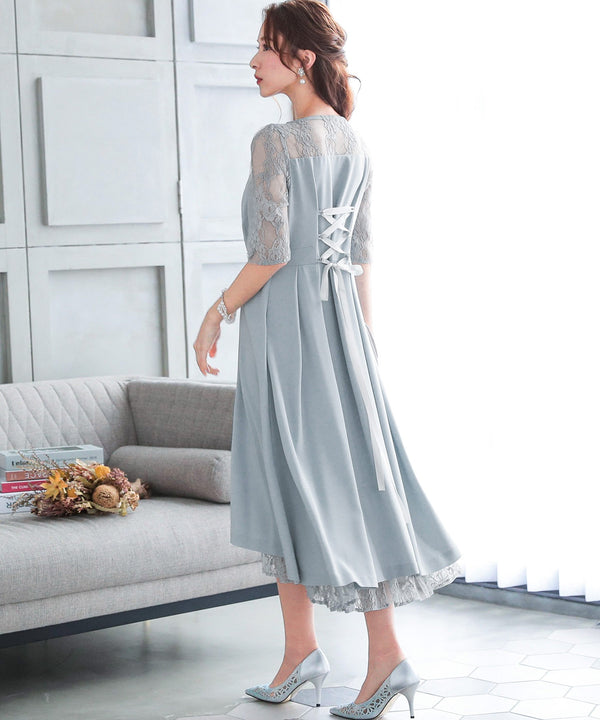 {"color":"\u30b0\u30ec\u30fc","info":""}