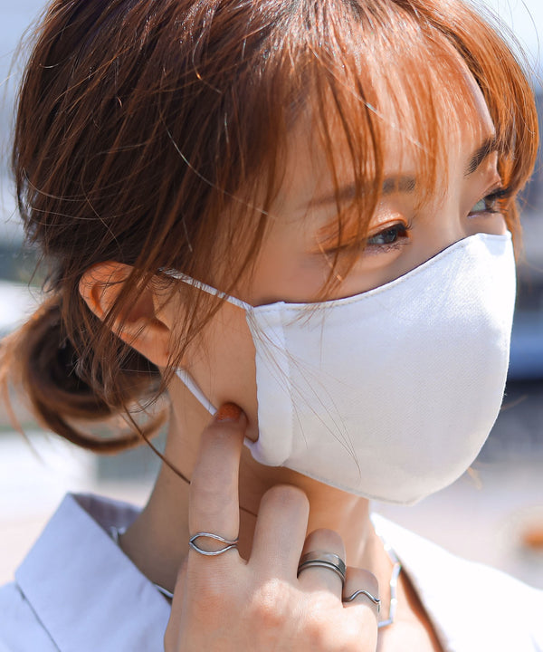 niana ヒアルロン酸 × コラーゲン 潤い美容 日本製 抗菌 マスク ホワイト