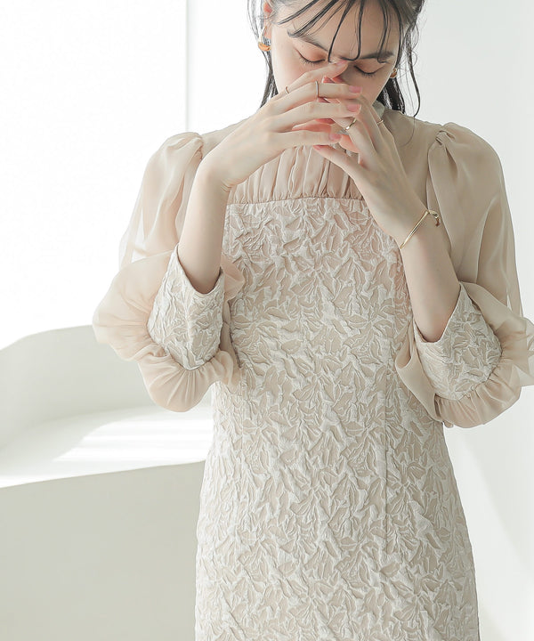 {"color":"\u30d9\u30fc\u30b8\u30e5","info":"model\uff1aH168cm size\uff1aM"}