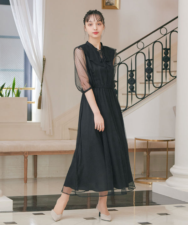 {"color":"\u30d6\u30e9\u30c3\u30af","info":"model\uff1aH162cm size\uff1aM"}