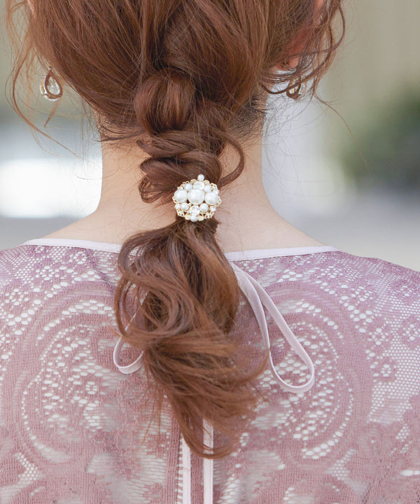 {"color":"\u30d9\u30fc\u30b8\u30e5","info":""}