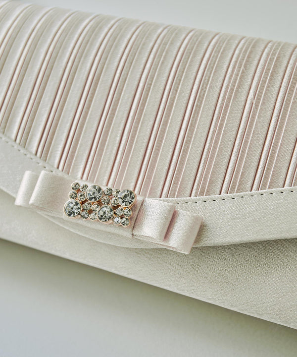 niana センターリボンプリーツパーティーバッグ ベージュ