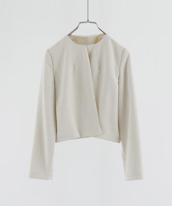 niana タックノーカラージャケット ベージュ