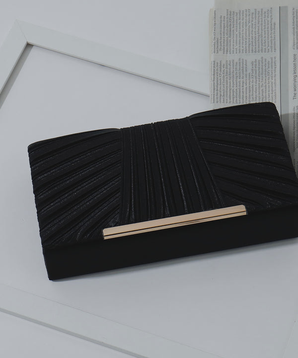 niana サテンプリーツパーティバッグ ブラック