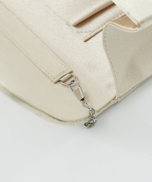 niana ラインストーンテープ付きクラッチバッグ