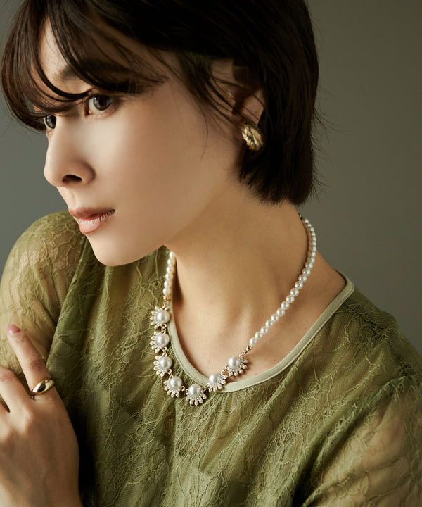 niana ガーデニアネックレス ベージュ