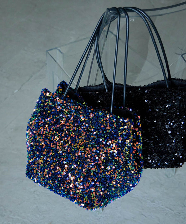 {"color":"\u30d6\u30eb\u30fc","info":""}