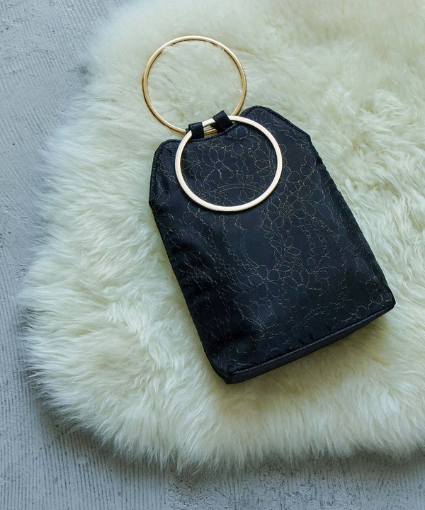 {"color":"\u30d6\u30e9\u30c3\u30af","info":"model\uff1aH171cm size\uff1aF"}