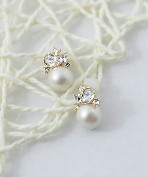 niana クリスタルビジューパールセラミックピアス ゴールド