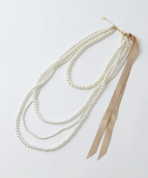 {"color":"\u30d9\u30fc\u30b8\u30e5","info":""}