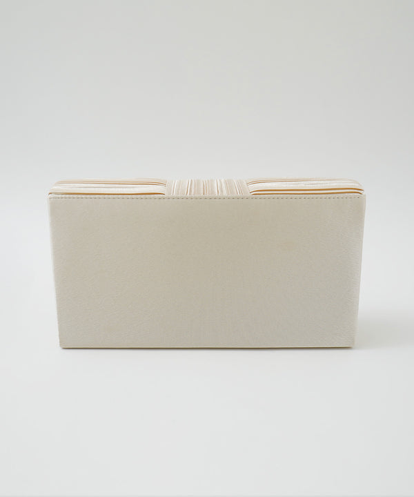 niana サテンプリーツパーティバッグ ベージュ