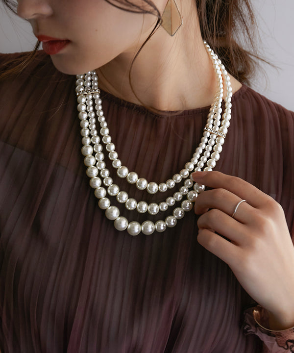 {"color":"\u30b4\u30fc\u30eb\u30c9","info":""}