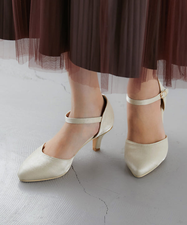 niana シャイニーサテンストラップ付パンプス ベージュ