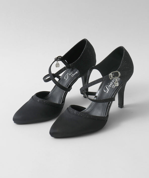 niana シャイニー異素材使いクロスストラップパンプス  ブラック