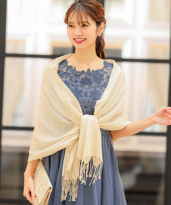 {"color":"\u30b4\u30fc\u30eb\u30c9","info":""}