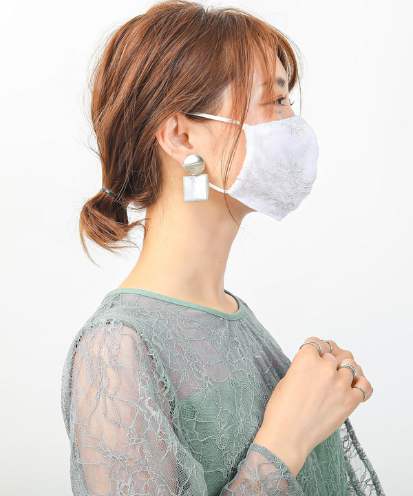 {"color":"\u30b7\u30eb\u30d0\u30fc","info":""}