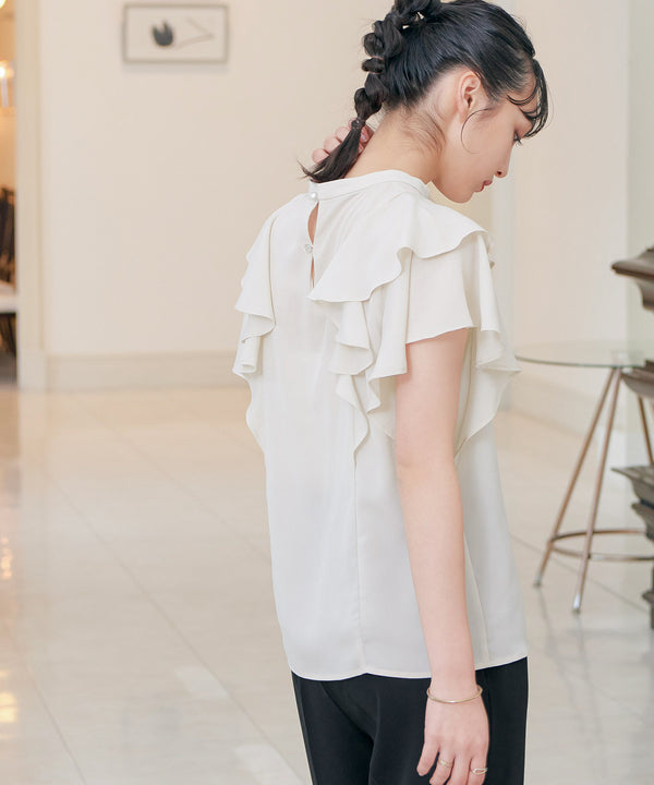 {"color":"\u30d6\u30e9\u30c3\u30af","info":"model\uff1aH162cm size\uff1a9\u53f7"}
