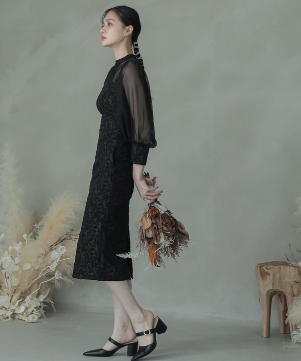 {"color":"\u30d6\u30e9\u30c3\u30af","info":"model\uff1aH168cm size\uff1aM"}