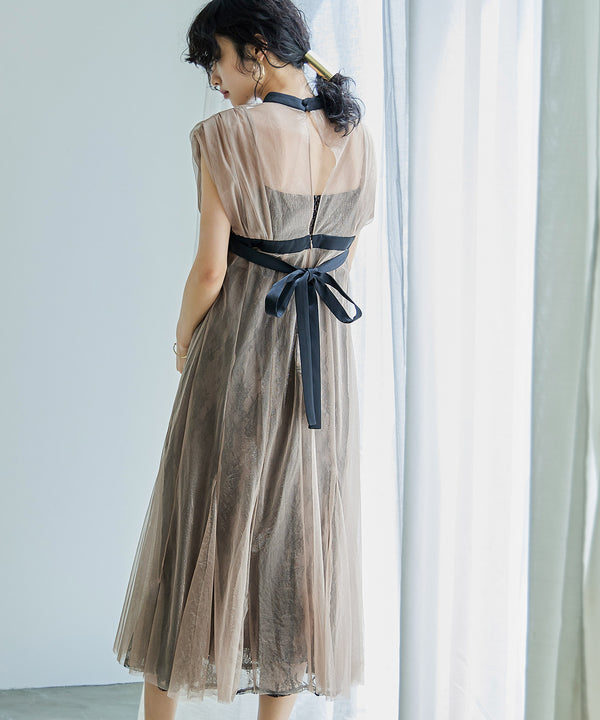 {"color":"\u30d6\u30e9\u30a6\u30f3","info":"model\uff1aH167cm size\uff1aM"}