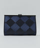 niana ダイヤ柄クラッチバッグ ブラック×ネイビー