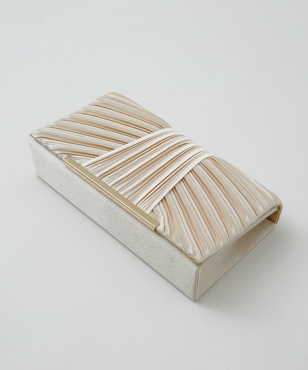 niana サテンプリーツパーティバッグ ベージュ