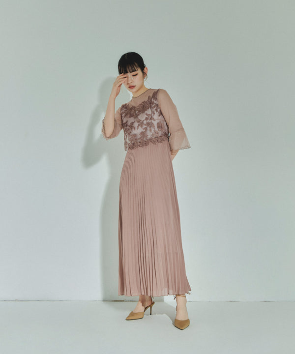 {"color":"\u30a2\u30f3\u30c6\u30a3\u30fc\u30af\u30d4\u30f3\u30af","info":"model\uff1aH160cm size\uff1aM"}
