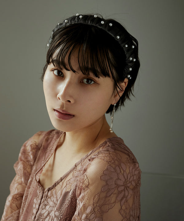 niana ラメチュールパールカチューシャ ブラック