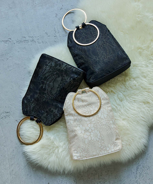 {"color":"","info":""}