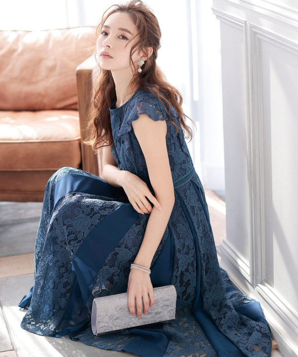 {"color":"\u30cd\u30a4\u30d3\u30fc","info":"model\uff1aH163cm"}
