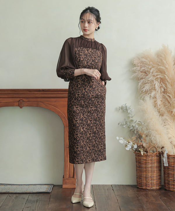 {"color":"\u30c0\u30fc\u30af\u30d6\u30e9\u30a6\u30f3","info":"model\uff1aH168cm size\uff1aM"}