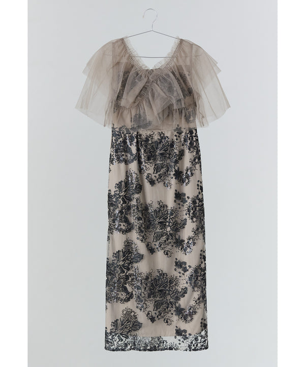 {"color":"\u30d9\u30fc\u30b8\u30e5","info":""}