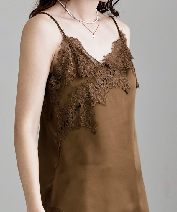 {"color":"\u30d6\u30e9\u30a6\u30f3","info":"model\uff1aH166cm size\uff1aF"}