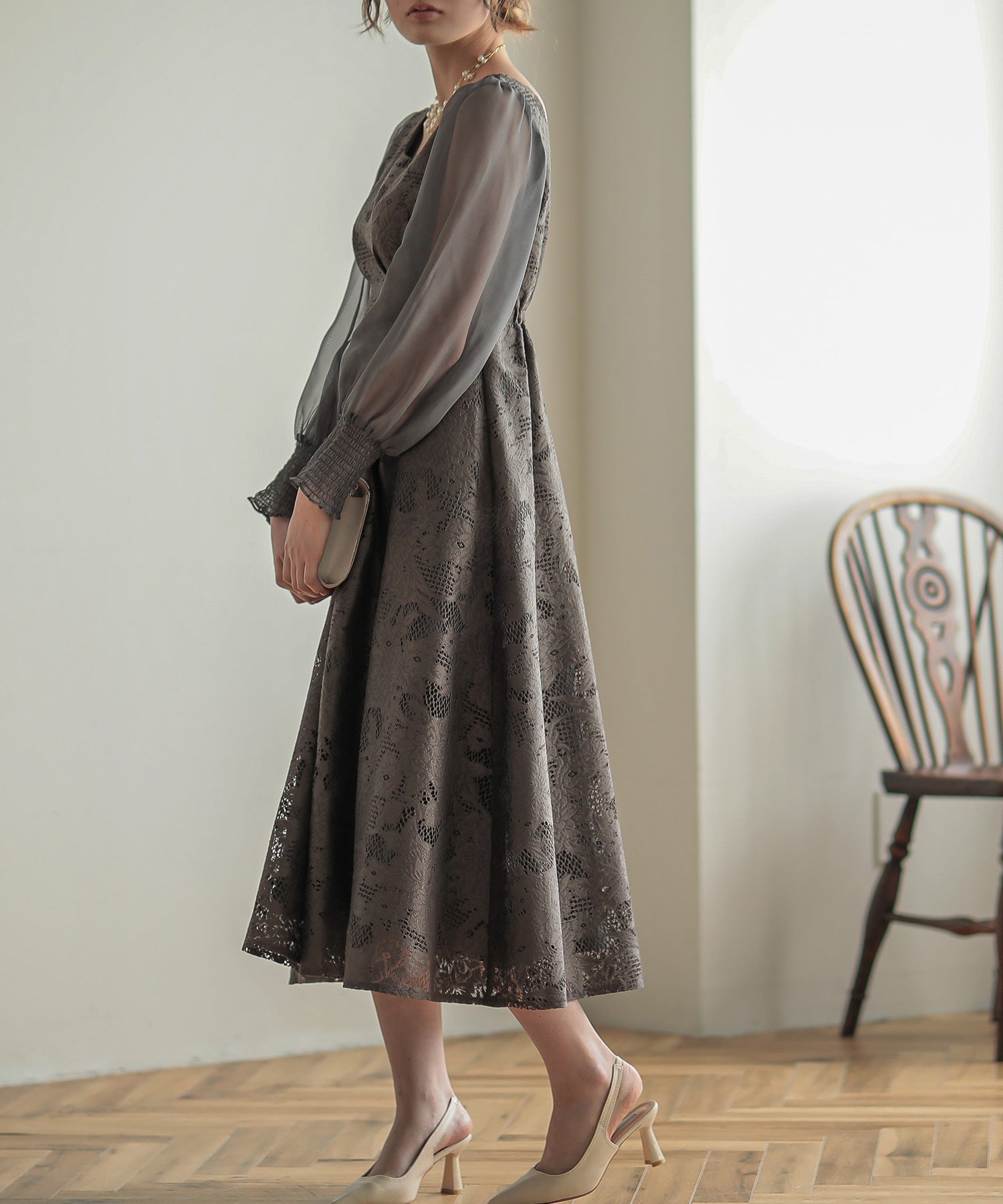 ジャガードレーススクエアネックフレアドレス｜パーティードレス・結婚