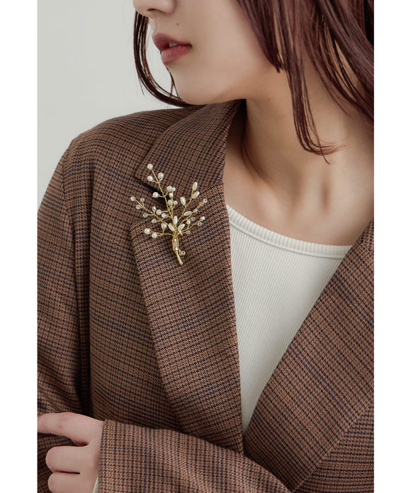 {"color":"\u30b4\u30fc\u30eb\u30c9","info":""}